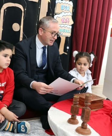 Ağrı Milli Eğitim Müdürü Kökrek Minik Öğrencilere Masal Okudu Patnos Haberleri Ağrı Patnos Son Dakika Haberleri Ağrı Milli Eğitim Müdürü Kökrek Minik Öğrencilere Masal Okudu