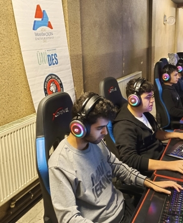 AİÇÜ 6 Öğrenci Projesi ÜNİDES Kapsamında Desteklenmeye Hak Kazandı