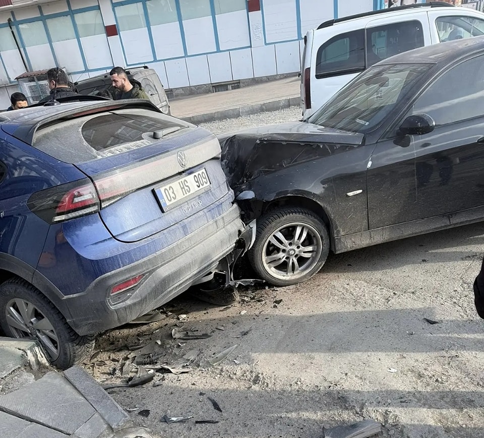 Dikkatsizlik Kazaya Neden Oldu