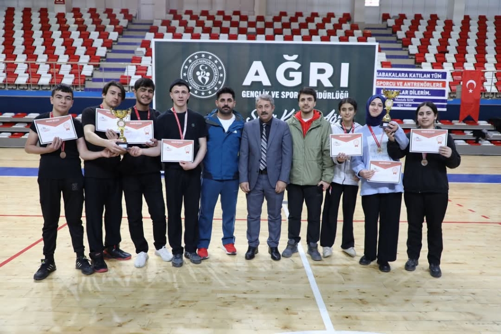Ağrıda Okul Sporları Dart İl Birinciliği Sona Erdi