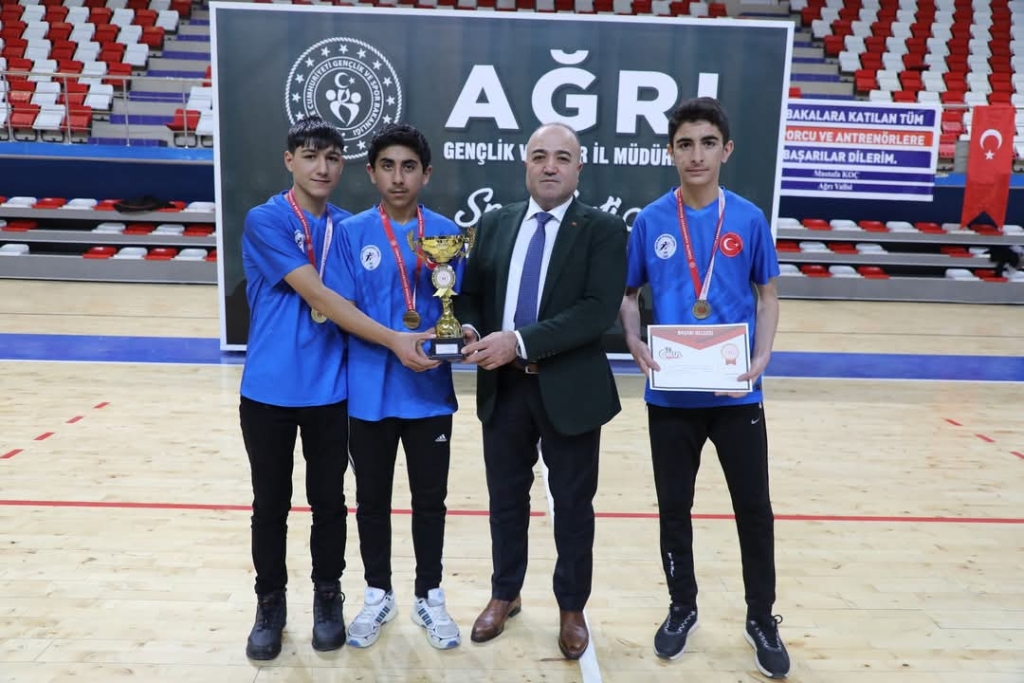 Ağrıda Okul Sporları Dart İl Birinciliği Sona Erdi