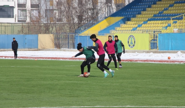 Kolibri Ağrı 1970 Sporda Kahraman İstiklal Spor Maçı Hazırlıkları Devam Ediyor Patnos Haberleri Ağrı Patnos Son Dakika Haberleri Kolibri Ağrı 1970 Sporda Kahraman İstiklal Spor Maçı Hazırlıkları Devam Ediyor