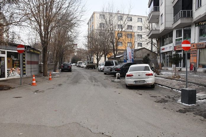 Patnos 5 Caddesinde Tek Yön Uygulaması Başladı