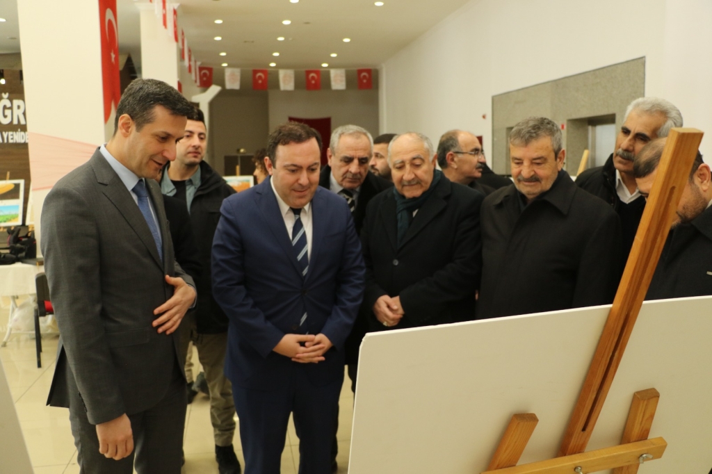 Ağrıda 14. Ulusal Fotoğraf Yarışması Sergisi Açıldı