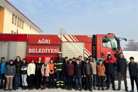 Ağrı İtfaiyesi Öğrencilere Yangın Eğitim Verdi