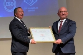 AİÇÜ TSE ve ISO Kalite Belgesini Almaya Hak Kazandı