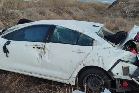 Doğubayazıt'ta Kontrolden Çıkan Araç Şarampole Yuvarlandı