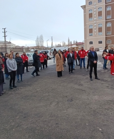 Ağrıda 6 Şubat Depreminin Yıl Dönümünde Anma Programı ve Tatbikat Gerçekleştirildi