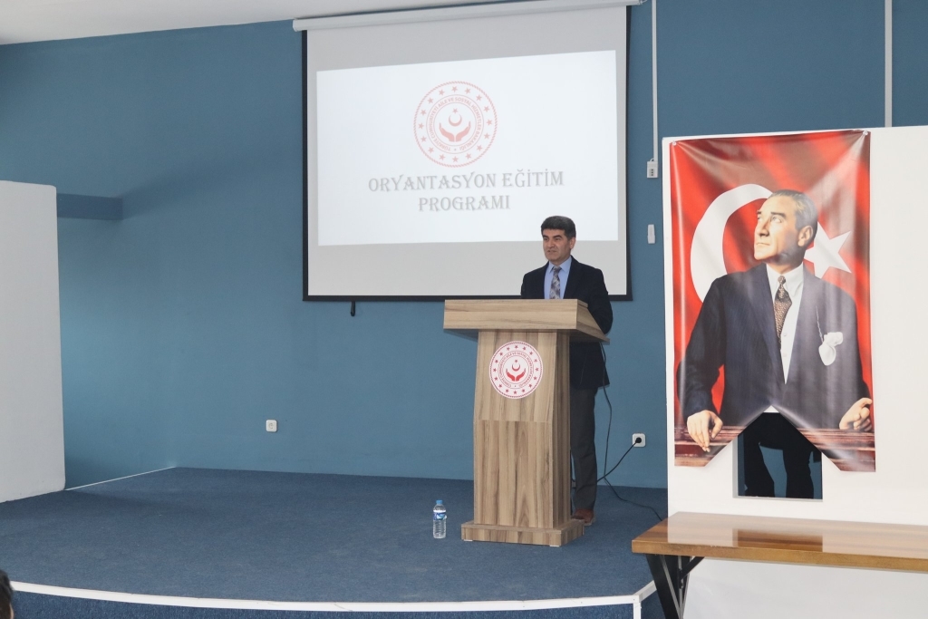Ağrıda Yeni Kamu Personeline Kapsamlı Oryantasyon Programı