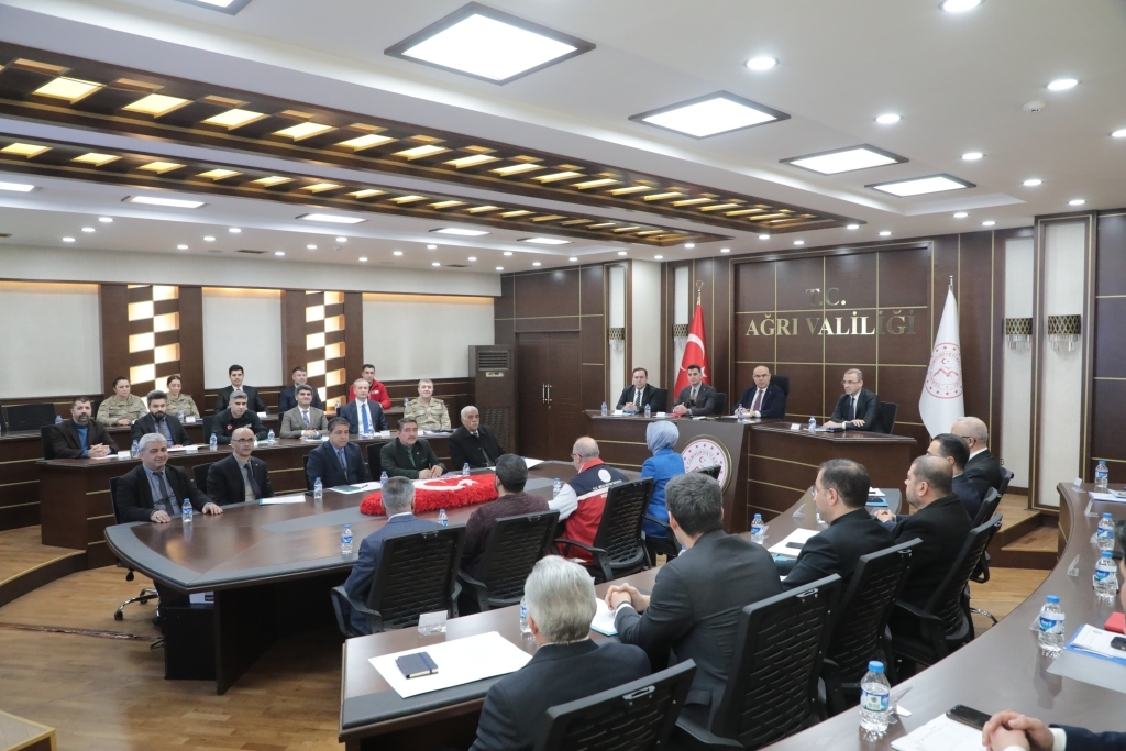 Ağrıda Okul Çevresindeki Tehlikelere Karşı Önlemler Ele Alındı 