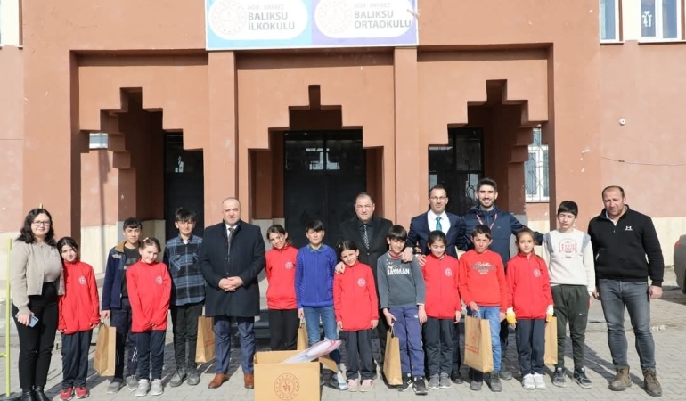 Müdür Çelebi, Atletizm'de Başarılı Olan Balıksu Köyü Ortaokulu Sporcularını Tebrik Etti