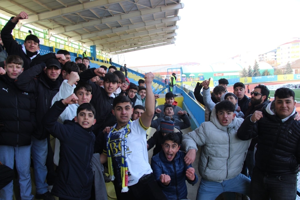 Zonguldakspor Ağrı'da Dondu