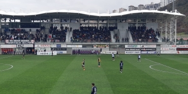 Kolibri Ağrı 1970 Spor 10 kişi 87 Dakika Dayana Bildi