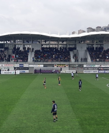 Kolibri Ağrı 1970 Spor 10 kişi 87 Dakika Dayana Bildi