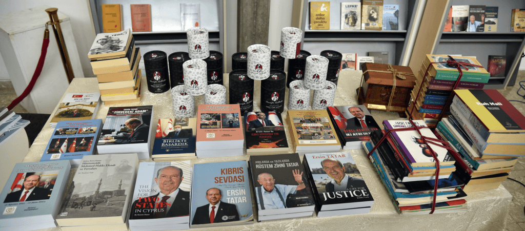Patnos Kitap Bağışı ile Gençler Eğitim Destekliyor