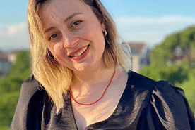 Ebrar Koçyiğit Doğum Günü İçin Sürpriz Kutlama