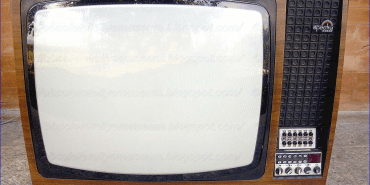 Eski Televizyon Nostaljik Eşyalar Pazarında İlgi Çekiyor