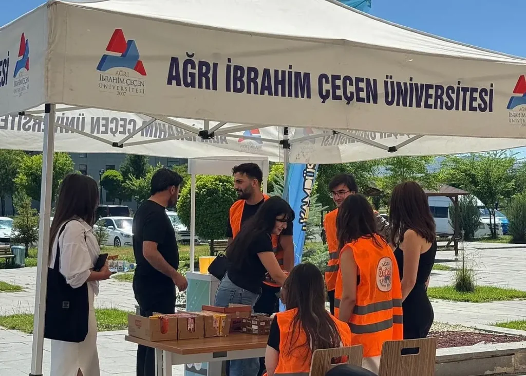 Ağrılı Öğrencilere Destek Final Haftasında Aşırı Moral