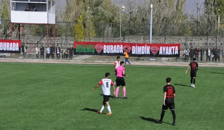 Doğubayazıt Futbol Turnuvası Coşkulu Bir Finalle Tamamlandı Patnos Haberleri Ağrı Patnos Son Dakika Haberleri Doğubayazıt Futbol Turnuvası Coşkulu Bir Finalle Tamamlandı