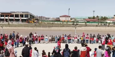 Ağrı Çocuk Şenliği Eğlence Dolu Bir Gün