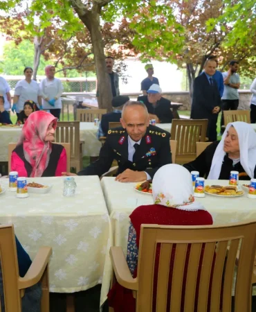 Kurban Bayramı Ziyaretleri: Doğubayazıt'ta Yoğunluk