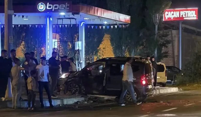 Ağrı Baraj Yolu Kaza İki Araç Çarpıştı Yaralılar Var
