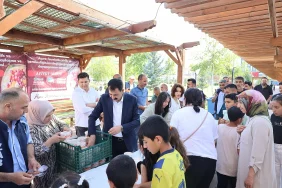 Ağrı Belediyesi Aşure İkramı ile Paylaşma Geleneği