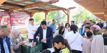 Ağrı Belediyesi Aşure İkramı ile Paylaşma Geleneği