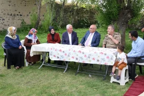 Ağrı Valisi Mustafa Koç Şehit Ailesine Ziyarette Bulundu