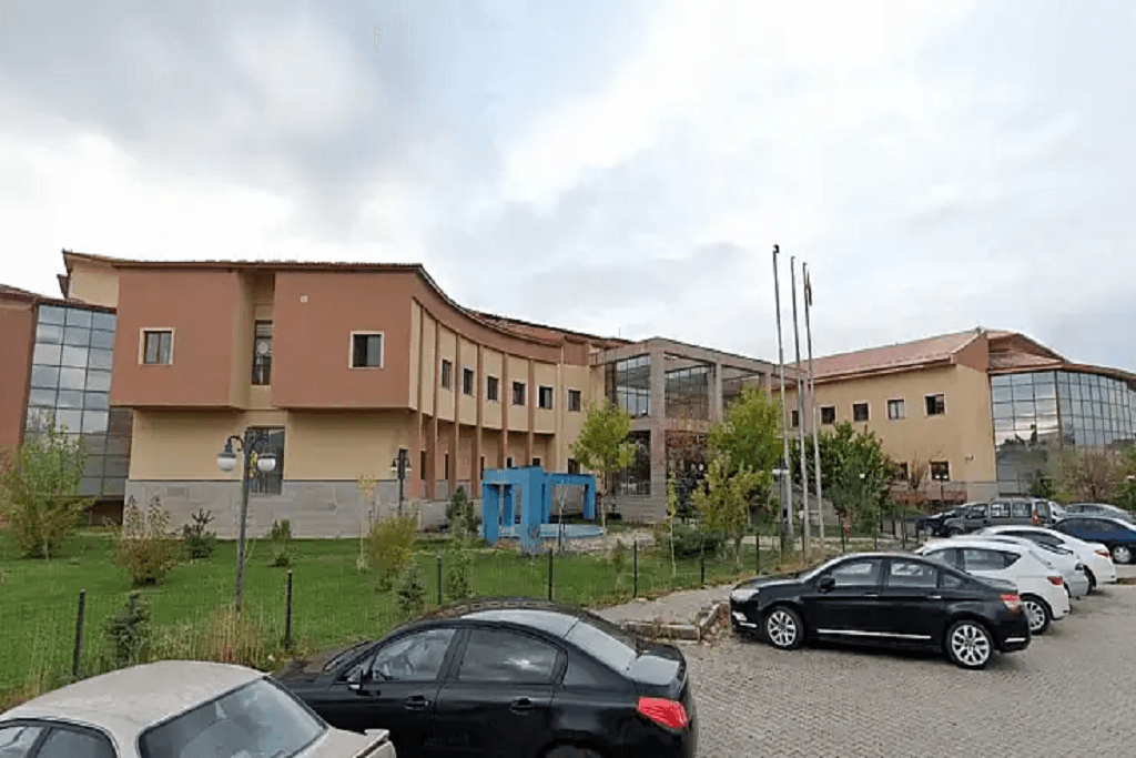 Patnos Devlet Hastanesi Omurga Cerrahisinde Yeni Dönem