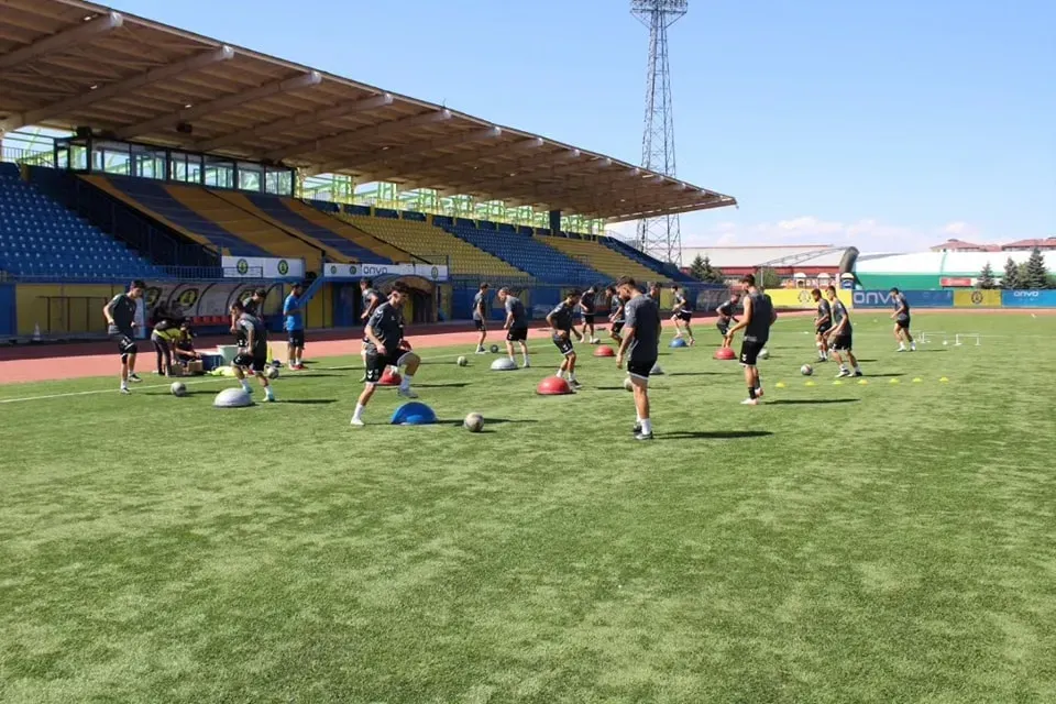 Ağrı Spor Yeni Sezonda Güçlü Bir Başlangıç Yaptı