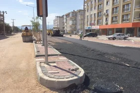 Malazgirt Caddesi Asfaltlama Çalışmaları Hızla Başladı