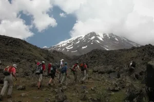Ağrı Dağı Tırmanışı: Rus Dağcıların Zirve Başarısı