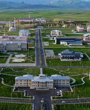 İbrahim Çeçen Üniversitesi 15 Temmuz Kutlaması Patnos Haberleri Ağrı Patnos Son Dakika Haberleri İbrahim Çeçen Üniversitesi 15 Temmuz Kutlaması