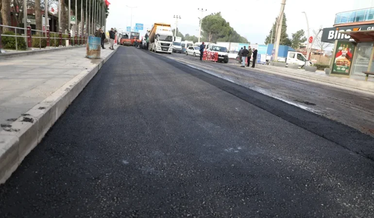 Patnos Menderes Bulvarı Asfalt Serimi Başlıyor