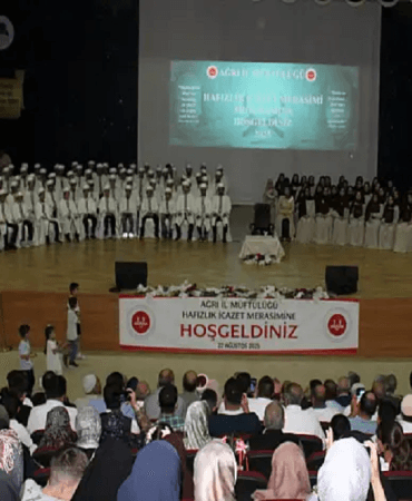 Ağrı Hafızlık İcazet Merasimi 117 Öğrenci Belge Aldı