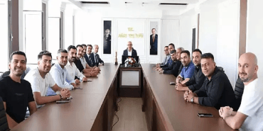 Ağrı Halk Oyunları Şampiyonluğu Vali Koç ile Kutlandı