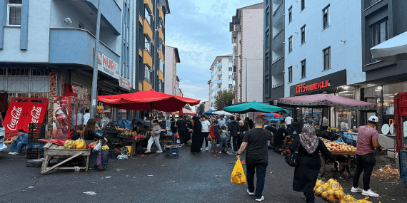 Ağrı Kış Hazırlıkları Cumartesi Pazarında Alışveriş