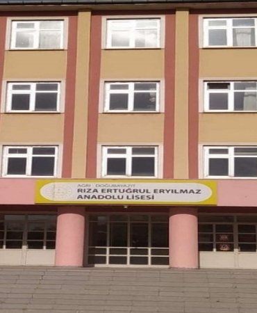 Doğubayazıt Anadolu Lisesi başarı ile Koç Üniversitesinde