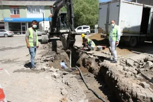 Malazgirt Caddesi Altyapı Çalışmaları Hızla Sürüyor