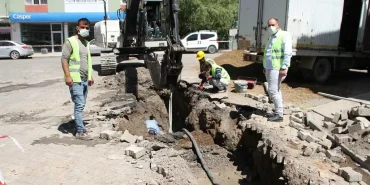 Malazgirt Caddesi Altyapı Çalışmaları Hızla Sürüyor