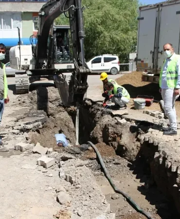 Malazgirt Caddesi Altyapı Çalışmaları Hızla Sürüyor Patnos Haberleri Ağrı Patnos Son Dakika Haberleri Malazgirt Caddesi Altyapı Çalışmaları Hızla Sürüyor