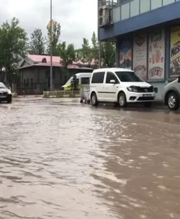 Doğubayazıt Dolu Yağışı ile Sel Felaketi Patnos Haberleri Ağrı Patnos Son Dakika Haberleri Doğubayazıt Dolu Yağışı ile Sel Felaketi
