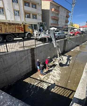 Eleşkirt Belediyesi Temizlik Çalışmaları