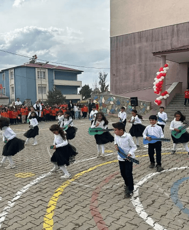 Taşlıçay Eğitim Yılı Başladı Doğayı Koruma Vurgusu Patnos Haberleri Ağrı Patnos Son Dakika Haberleri Taşlıçay Eğitim Yılı Başladı Doğayı Koruma Vurgusu