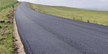 Diyadin Köy Yolu Asfaltlama Çalışmaları Tamamlandı