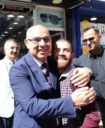 Ağrı Valisi Mustafa Koçdan Özel Birey Ziyareti