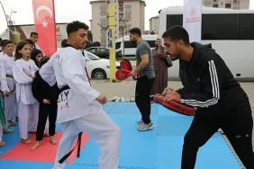 Ağrı'da Amatör Spor Haftası Etkinlikleri Başladı