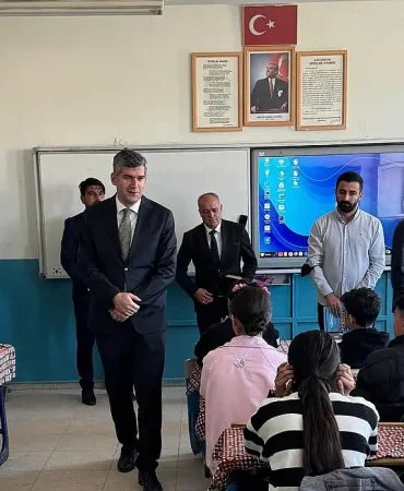 Diyadin Kaymakamı Ziyaret Programı ile Eğitimde Yenilik