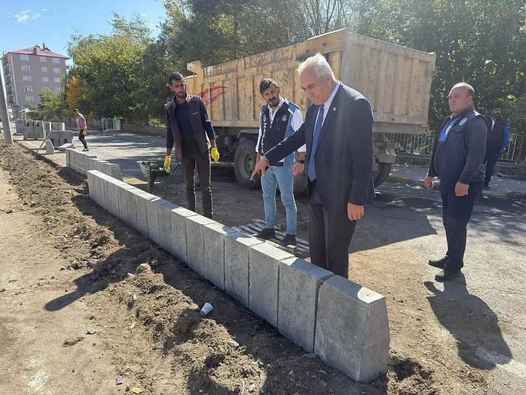 Eleşkirt refüj yenileme Cumhuriyet Caddesi estetik